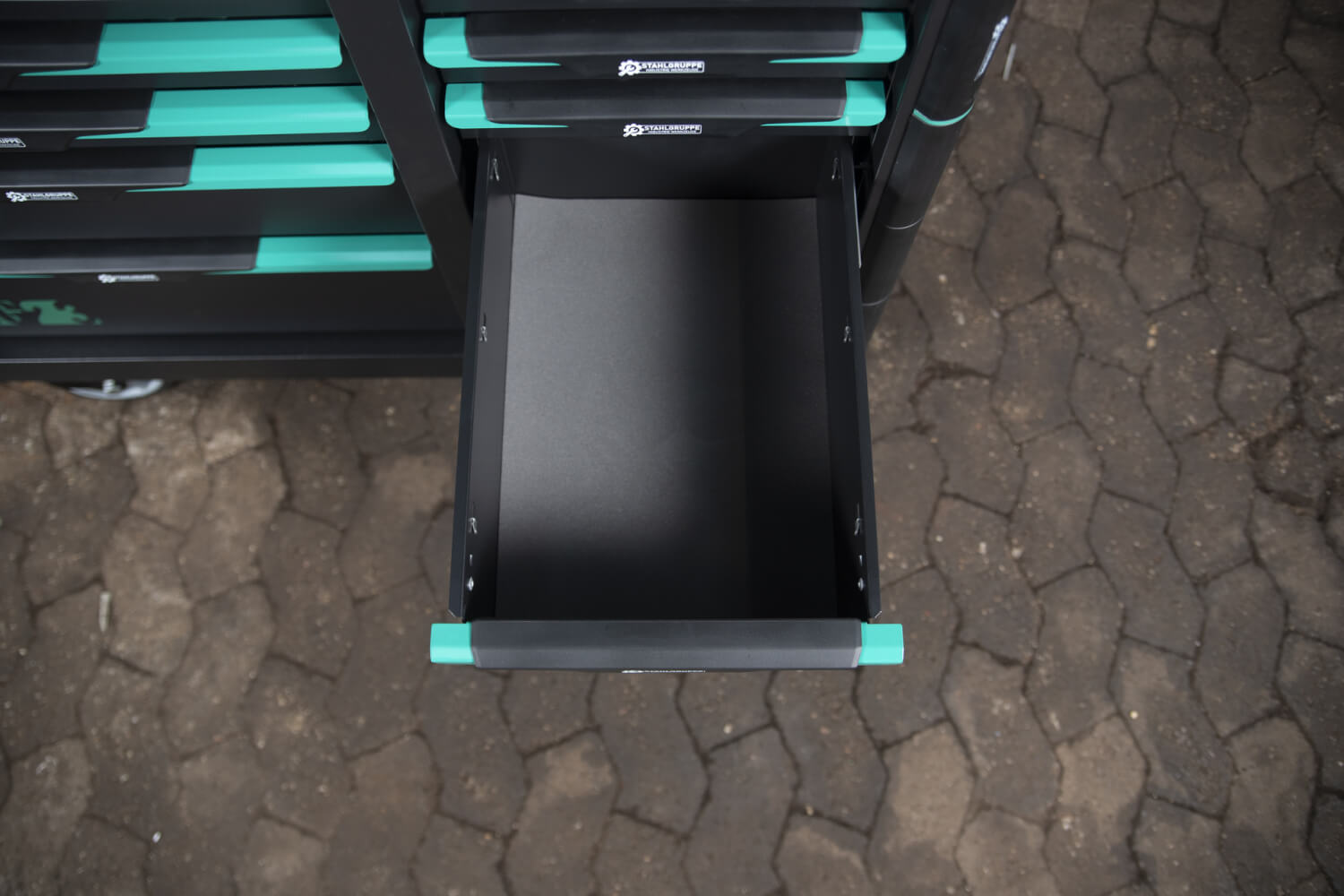 Gereedschapswagen - Stahlgruppe SG23