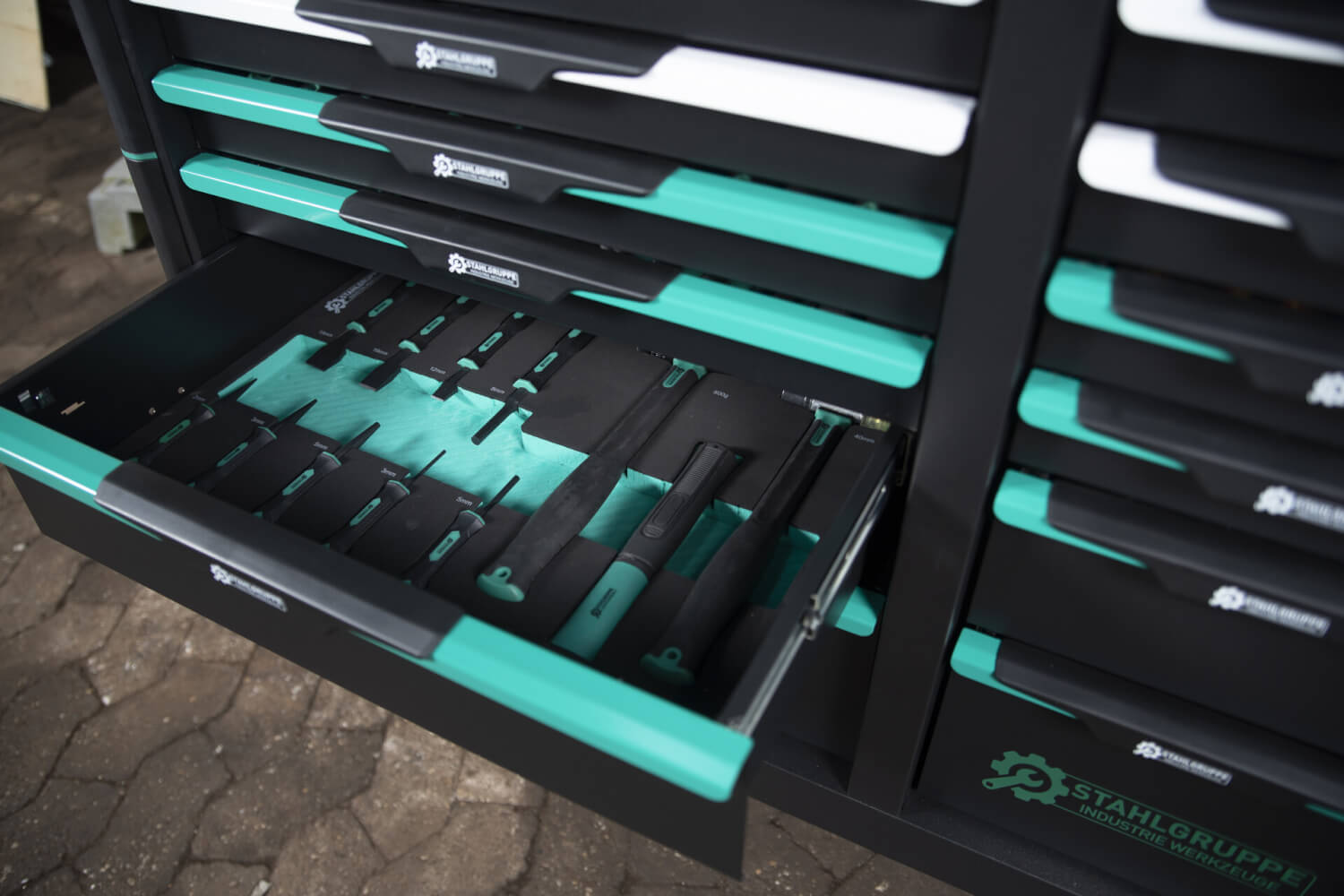 Gereedschapswagen - Stahlgruppe SG23