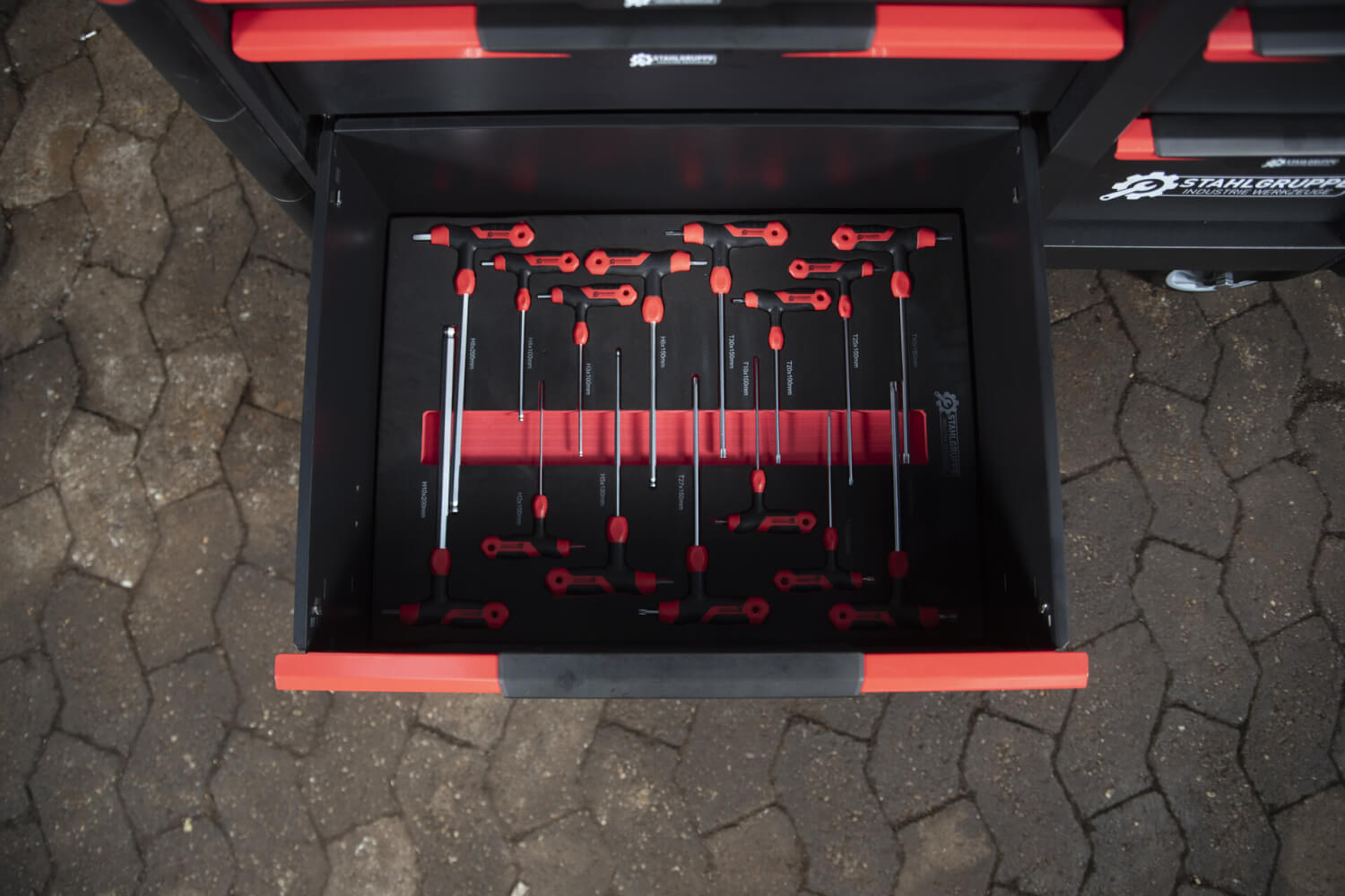 Gereedschapswagen - Stahlgruppe SG24