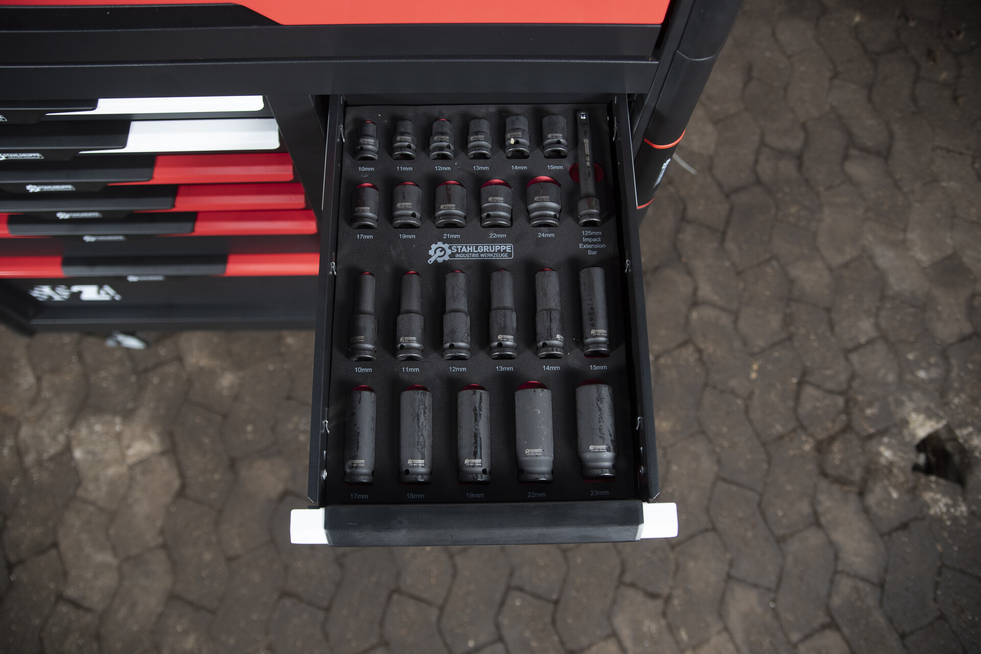 Gereedschapswagen - Stahlgruppe SG24