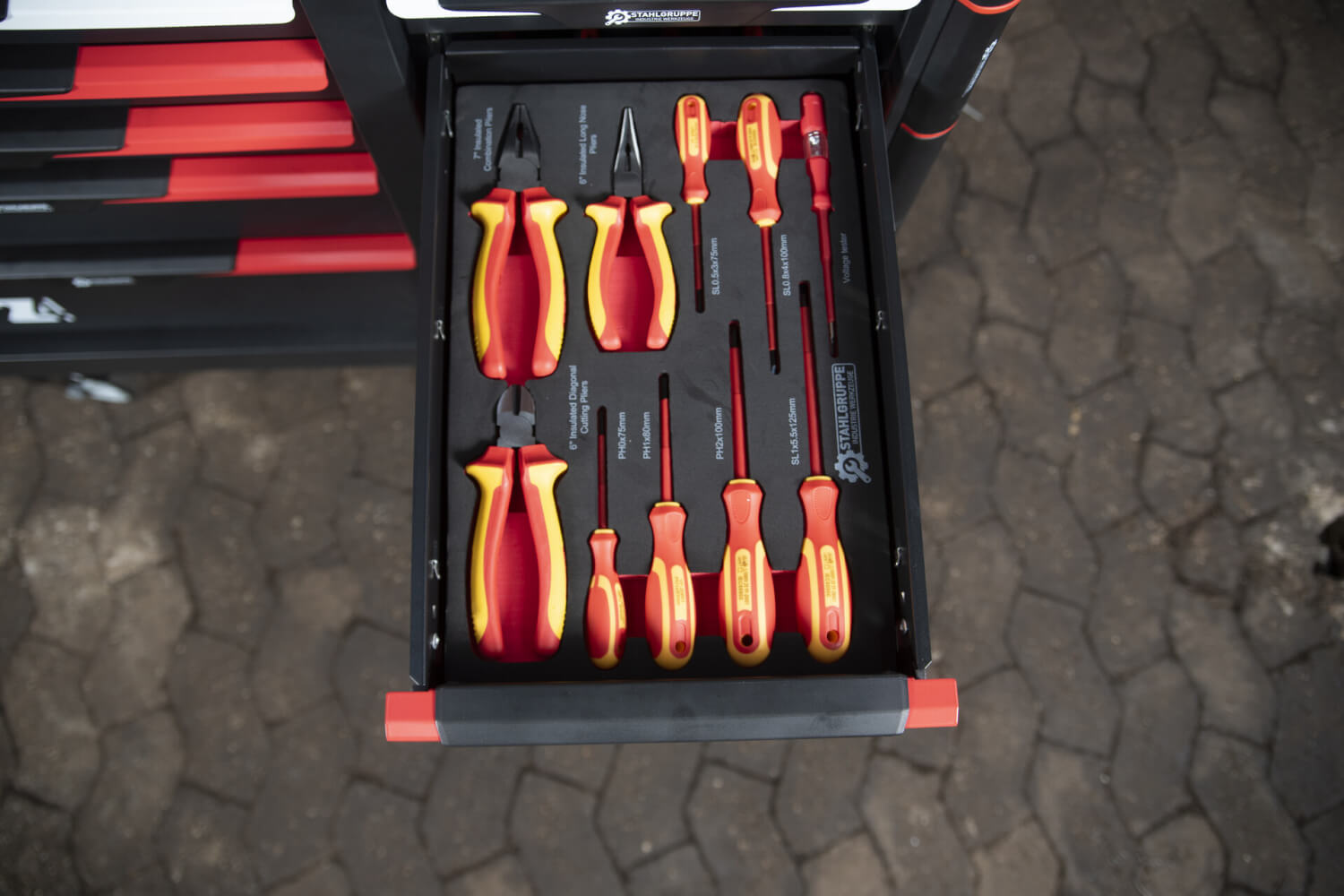 Gereedschapswagen - Stahlgruppe SG24