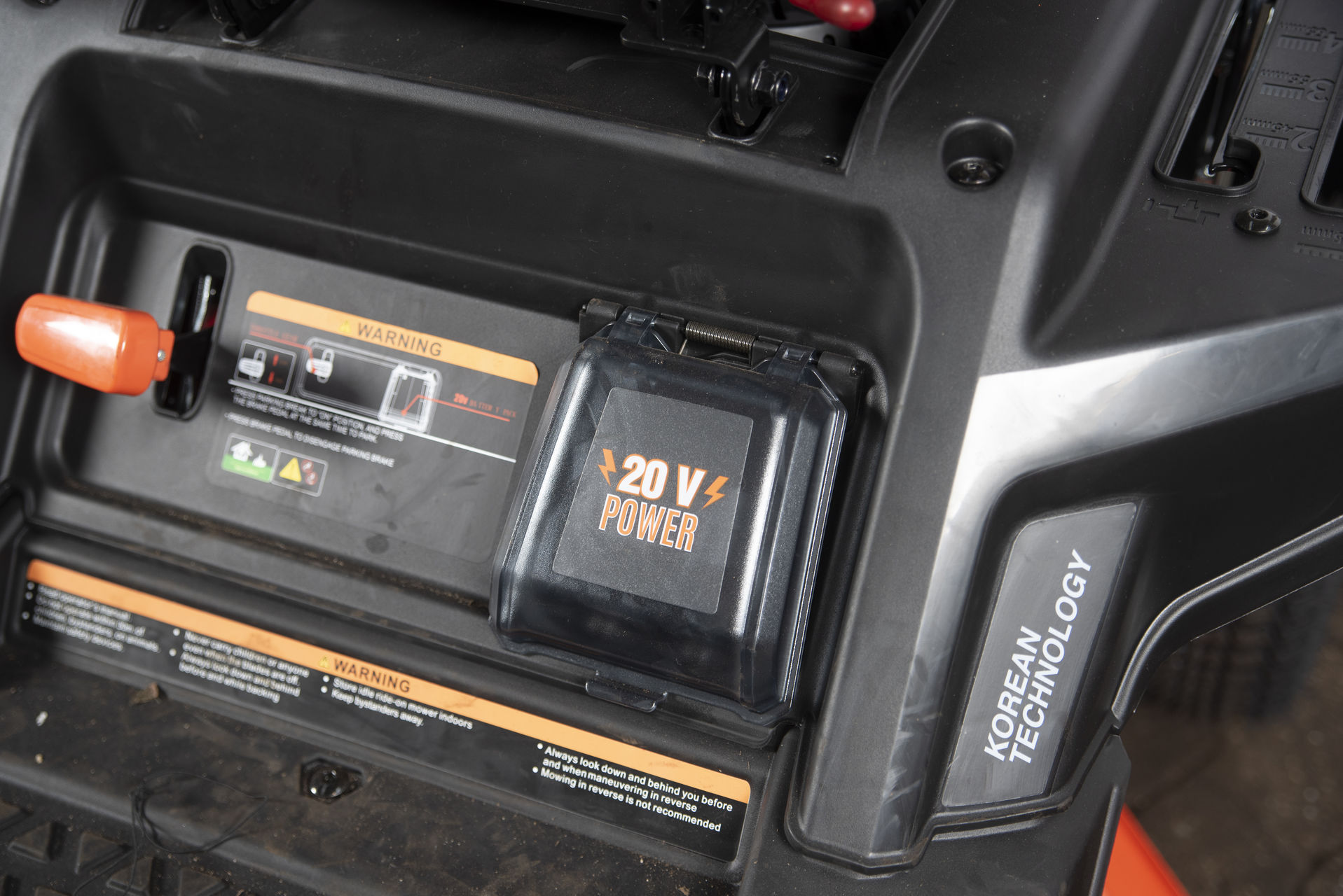 Zitmaaier - Daewoo DAXRM224