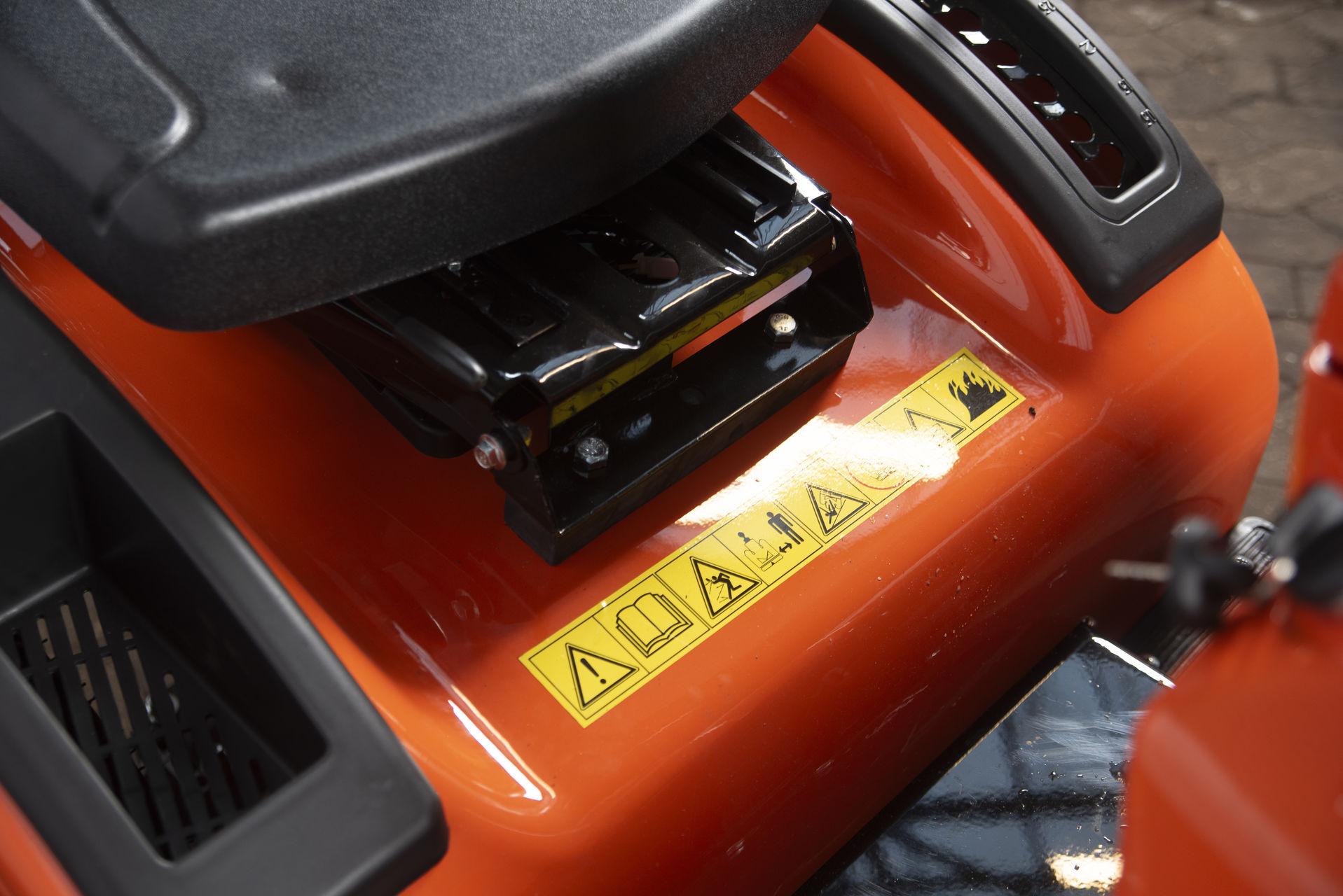 Benzine zitmaaier 19 PK - Daewoo DA1066HX