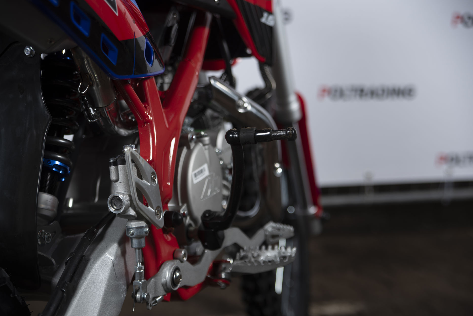 Crossmotor 150cc – Apollo Thunder