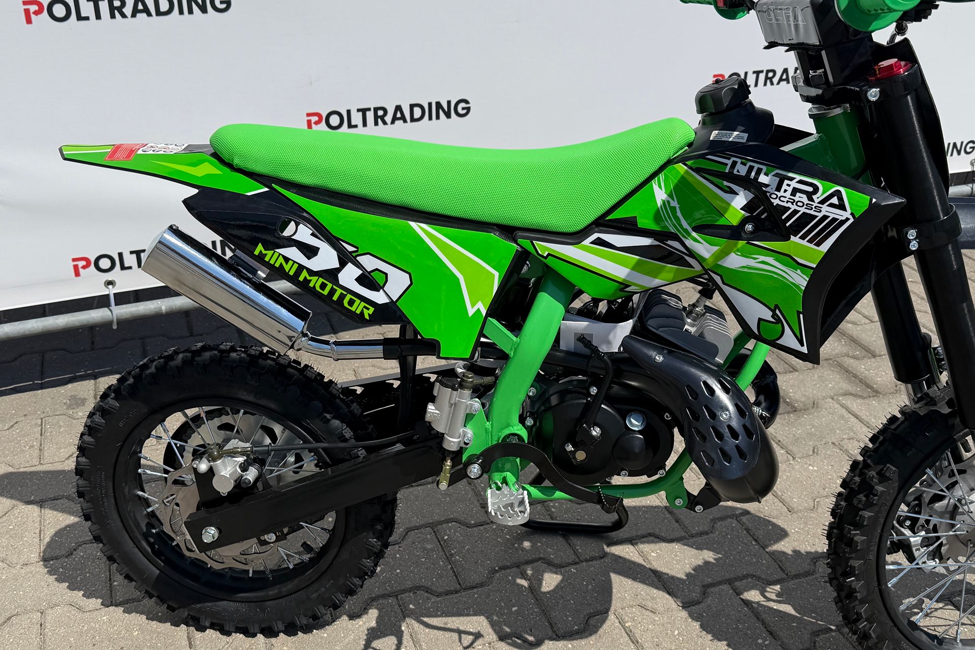 Crossmotor KOSHINE 50cc - Ultra Motorcross close up zijkant groen